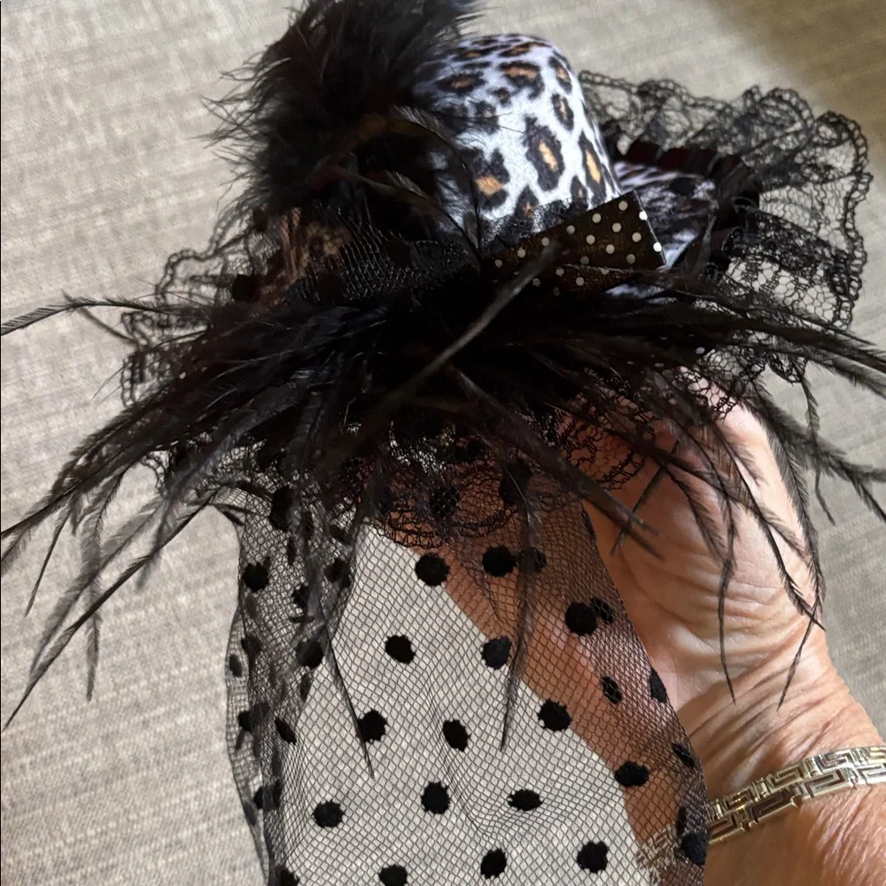 Leopard pattern and black lace/feathers fashionator hats